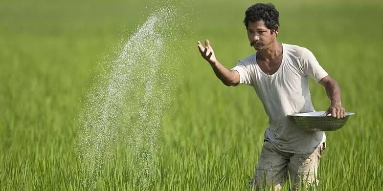 কীটনাশকের কাঁচামালে ভ্যাট প্রত্যাহারের প্রস্তাব, কৃষি ও প্রাণিসম্পদ খাতে বাড়ছে কর-সুবিধা