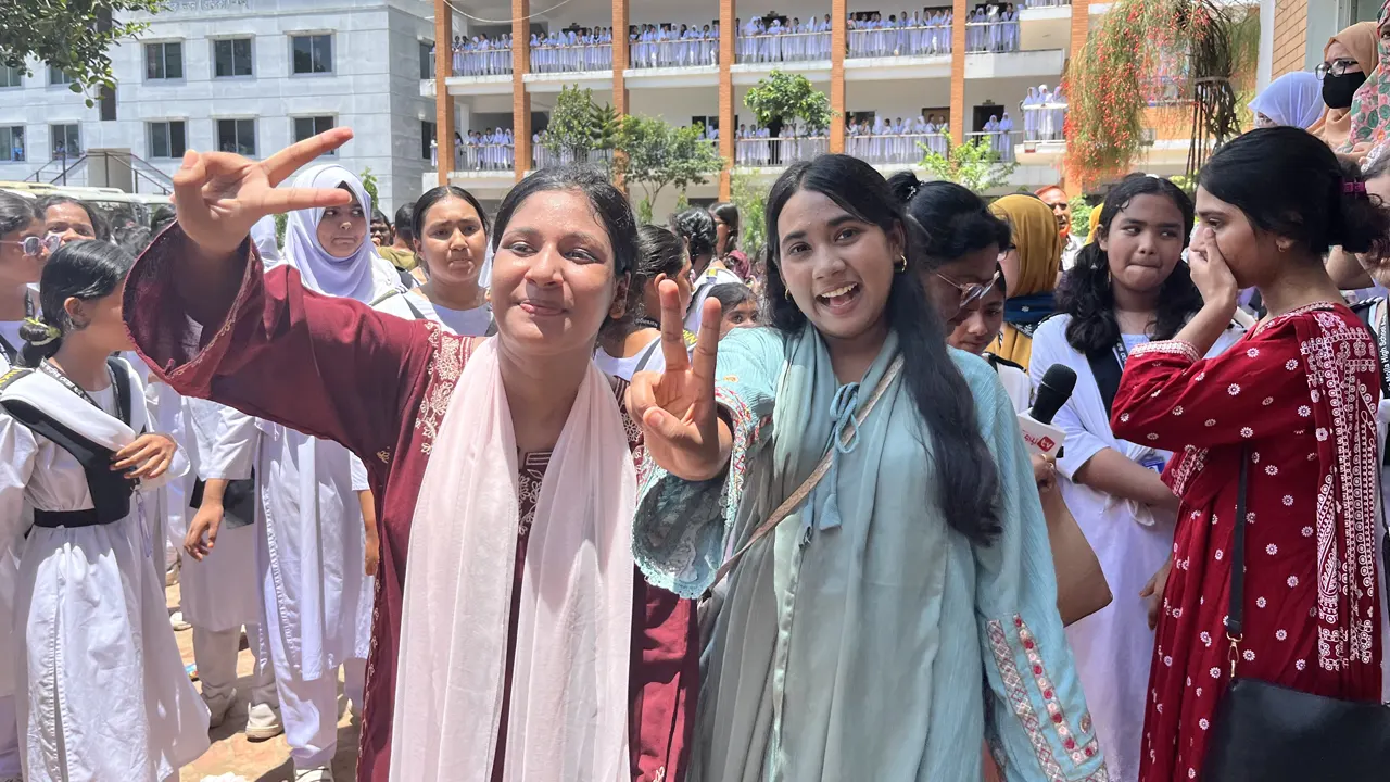 শতভাগ জিপিএ-৫ পাওয়া নরসিংদীর স্কুলকে শোকজ শিক্ষা বোর্ডের