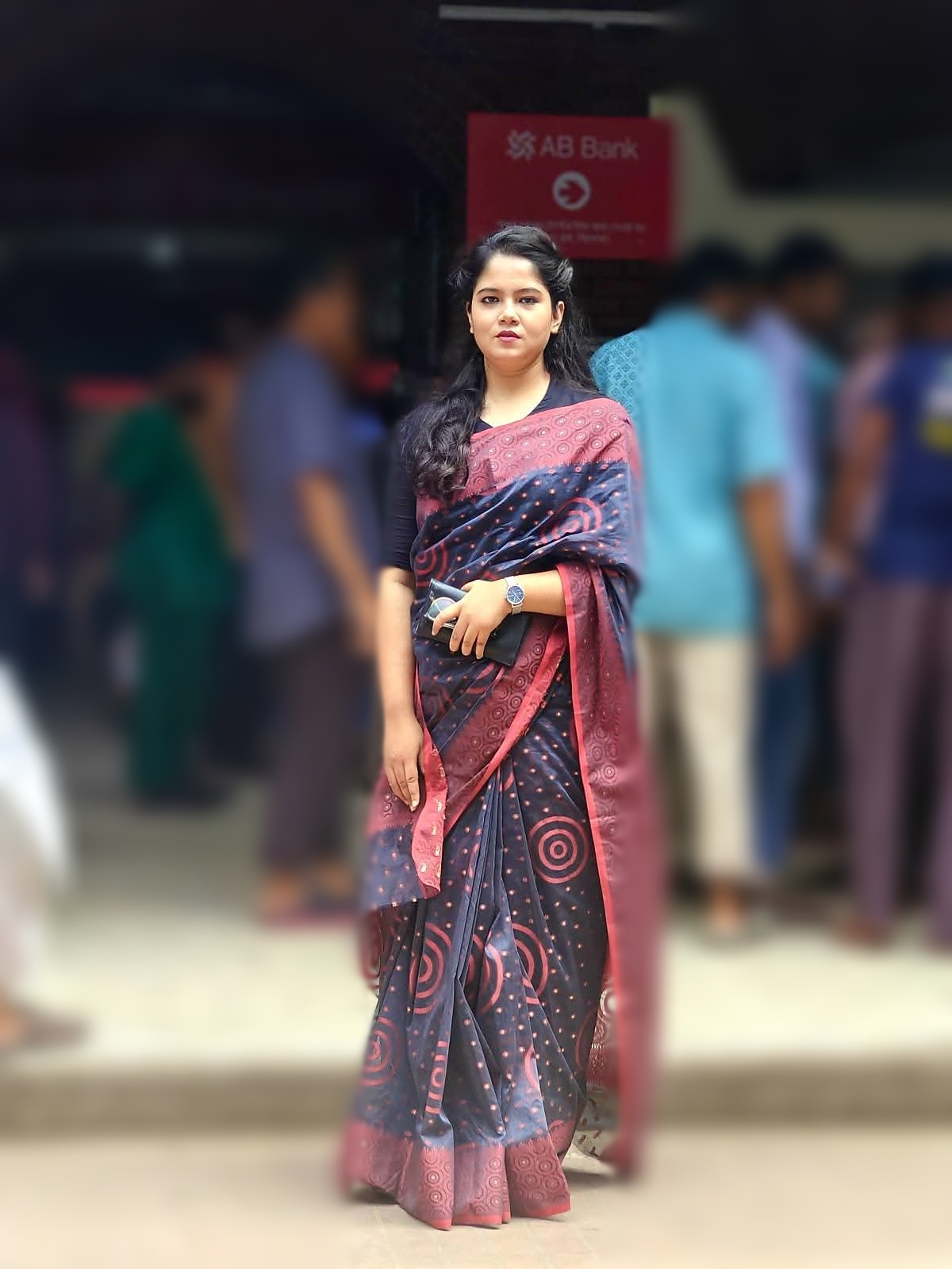 শাহবাগে ফ্ল্যাট থেকে নারী চিকিৎসকের গলিত মরদেহ উদ্ধার